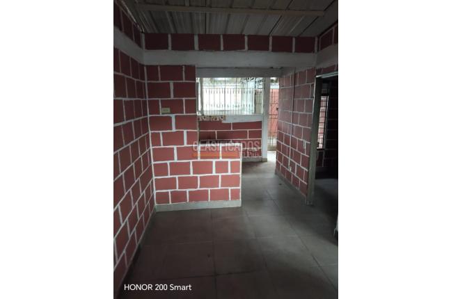 Apartamentos, Alquiler, Ciudad Modelo - $700.000