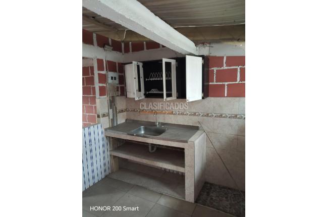 Apartamentos, Alquiler, Ciudad Modelo - $700.000