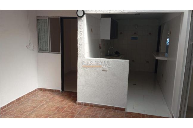 Casas, Alquiler, Capri - $2.200.000