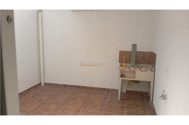 Casas, Alquiler, Capri - $2.200.000