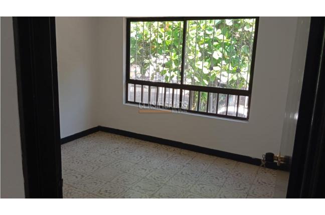 Casas, Alquiler, Capri - $2.200.000