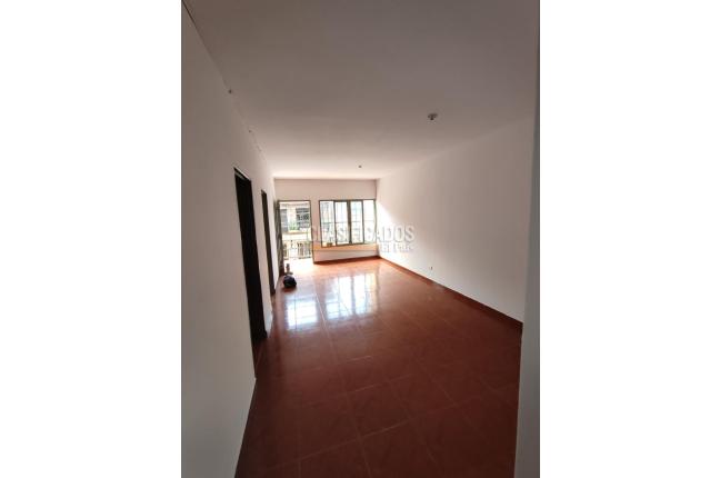 Casas, Venta, 7 de Agosto - $680.000.000