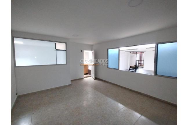 Locales y Bodegas, Alquiler, Bretaña - $8.500.000