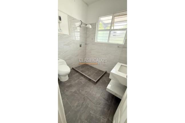 Casas, Alquiler, Granada - $4.300.000