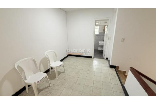 Casas, Alquiler, Granada - $4.300.000
