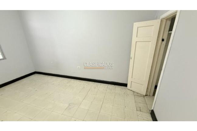 Casas, Alquiler, Granada - $4.300.000