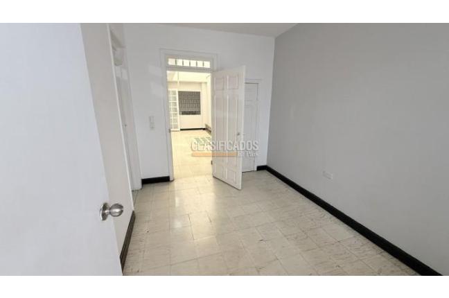 Casas, Alquiler, Granada - $4.300.000