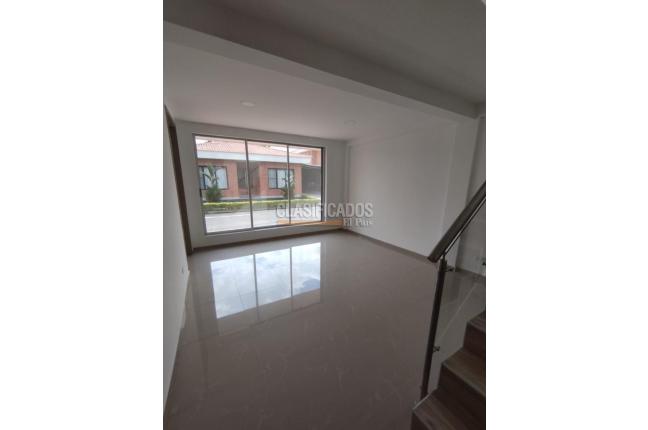Casas, Alquiler, El Castillo - $4.000.000