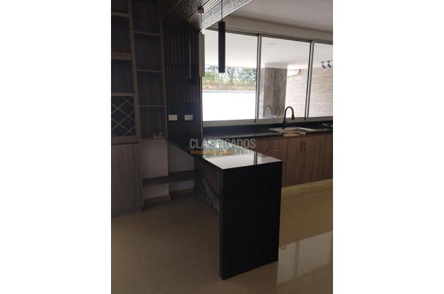 Casas, Alquiler, El Castillo - $4.000.000