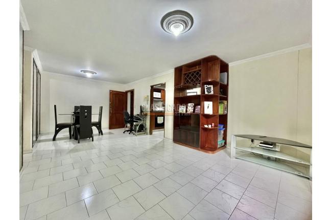 Apartamentos, Venta en Bosques del Limonar