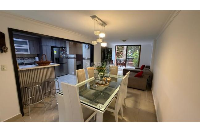 Casas, Venta, Guadalupe - $700.000.000