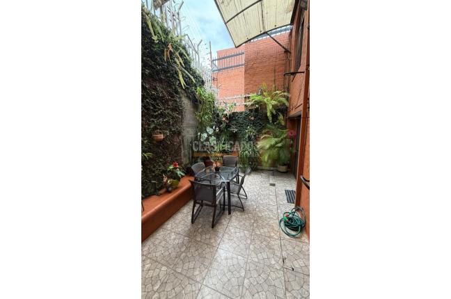 Casas, Venta, Guadalupe - $700.000.000