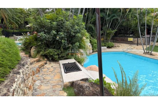 Casas, Venta, Guadalupe - $700.000.000