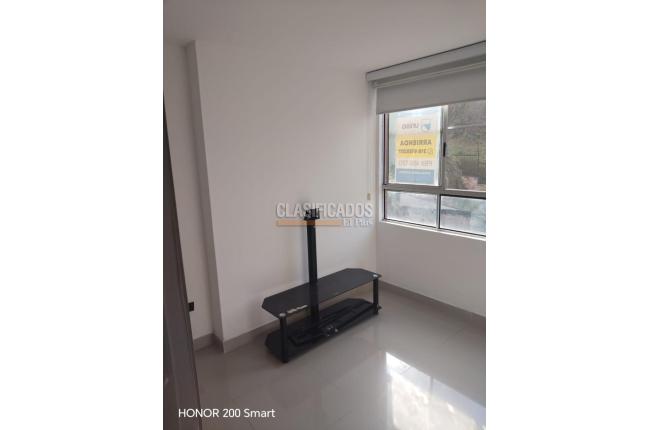 Apartamentos, Alquiler, Cerro Cristales - $6.000.000