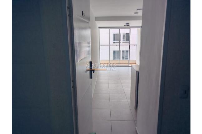 Apartamentos, Alquiler, Primero de Mayo - $1.900.000