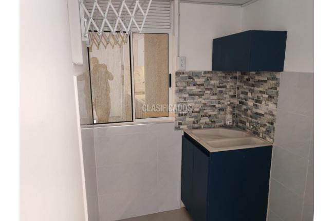 Apartamentos, Alquiler, Primero de Mayo - $1.900.000