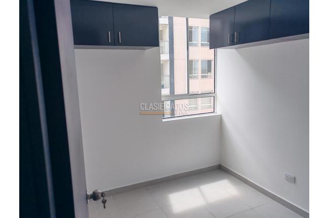 Apartamentos, Alquiler, Primero de Mayo - $1.900.000
