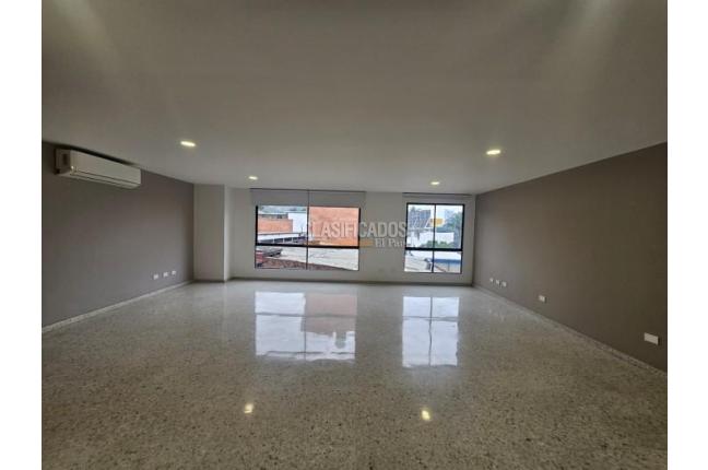 Oficinas y Consultorios, Alquiler, Granada - $2.300.000