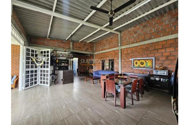 Fincas y Casas Campestres, Venta, Zarzal - $390.000.000