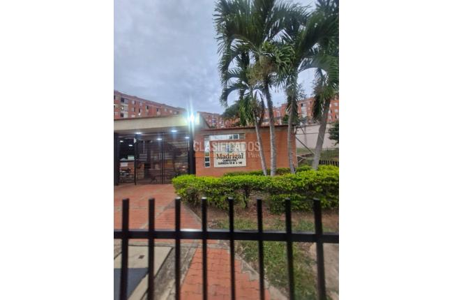 Apartamentos, Venta en Meléndez