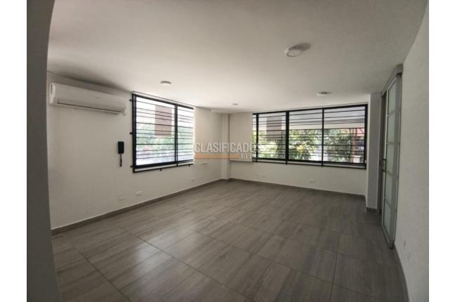 Oficinas y Consultorios, Alquiler en Centenario