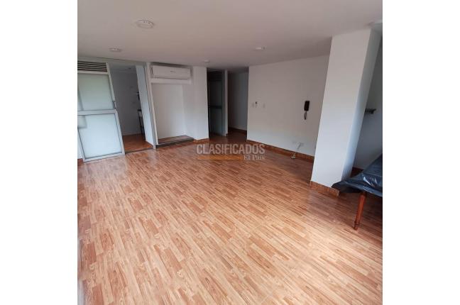 Oficinas y Consultorios, Alquiler en Centenario