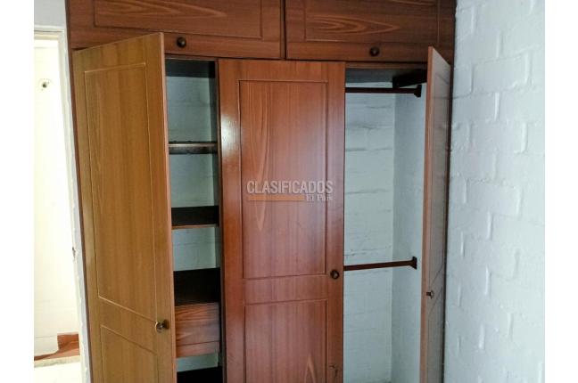 Casas, Alquiler en Villa del Prado