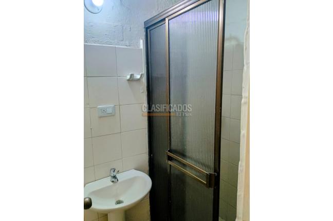 Casas, Alquiler, Villa del Prado - $900.000