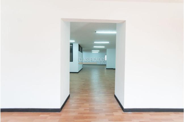 Oficinas y Consultorios, Alquiler, Versalles - $2.500.000