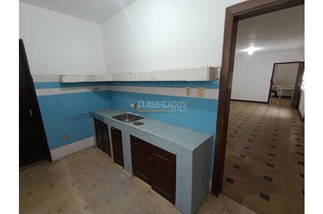 Edificios, Venta en Granada