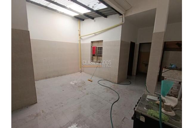 Edificios, Venta, Granada - $1.400.000.000
