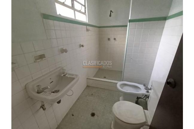 Edificios, Venta, Granada - $1.400.000.000