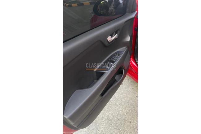 Kia Rio 2021 - $60.000.000