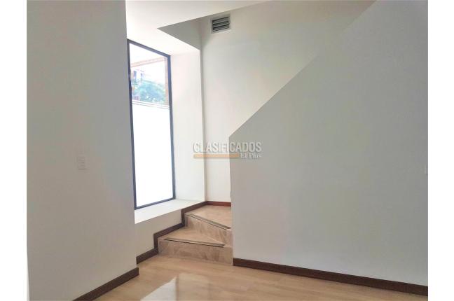 Oficinas y Consultorios, Alquiler, El Peñón - $8.000.000
