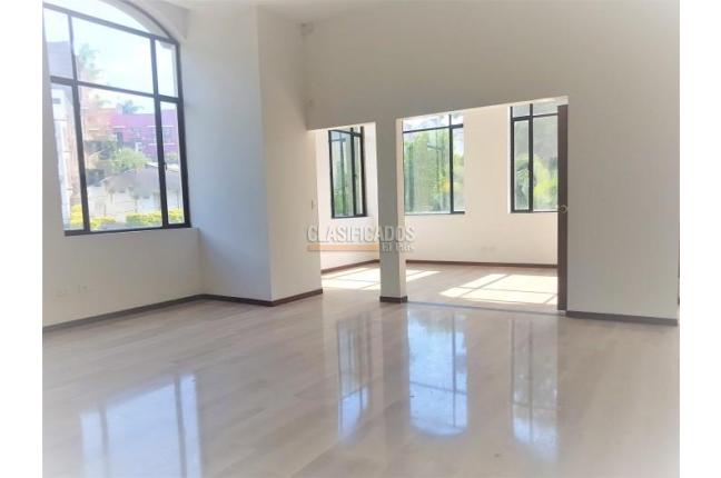 Oficinas y Consultorios, Alquiler, El Peñón - $8.000.000