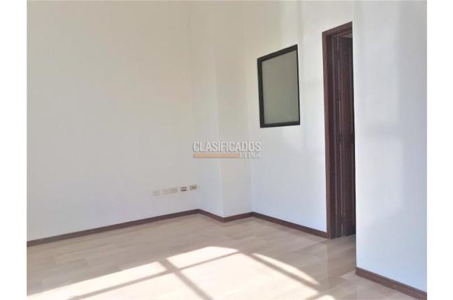 Oficinas y Consultorios, Alquiler, El Peñón - $8.000.000