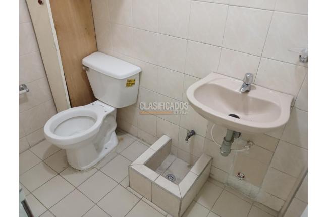 Locales y Bodegas, Alquiler, Versalles - $2.651.000