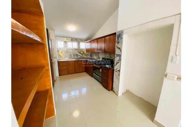 Casas, Alquiler, La Flora - $5.900.000