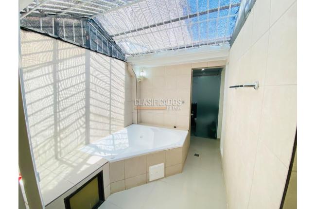 Casas, Alquiler, La Flora - $5.900.000