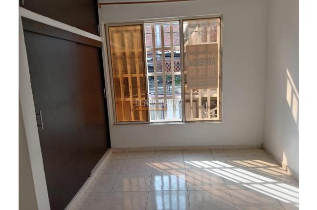 Apartamentos, Alquiler, 7 de Agosto - $950.000