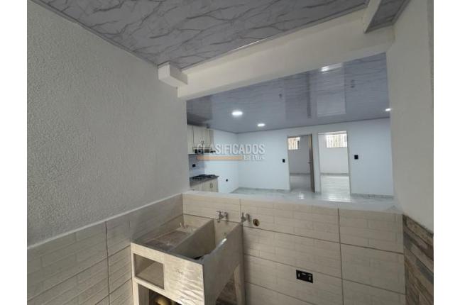 Apartamentos, Alquiler, Santa Elena - $1.350.000