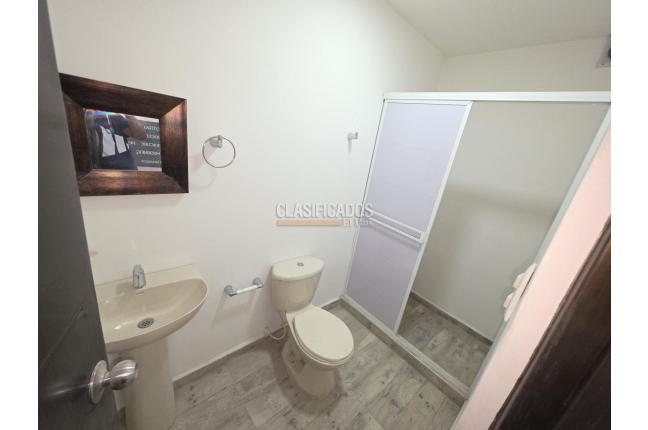 Locales y Bodegas, Alquiler, Versalles - $2.500.000