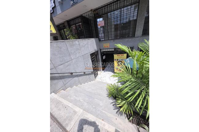 Locales y Bodegas, Alquiler, Versalles - $2.500.000