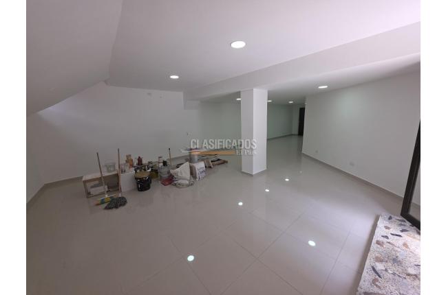 Locales y Bodegas, Alquiler, Versalles - $2.500.000