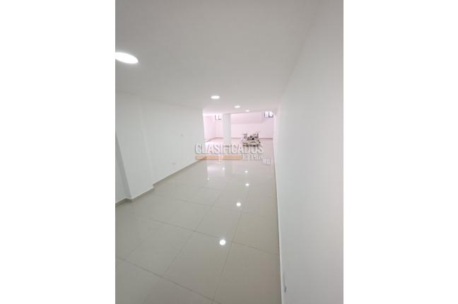 Locales y Bodegas, Alquiler, Versalles - $2.500.000
