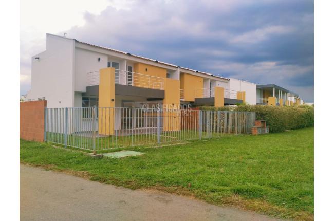 Casas, Alquiler en El Castillo