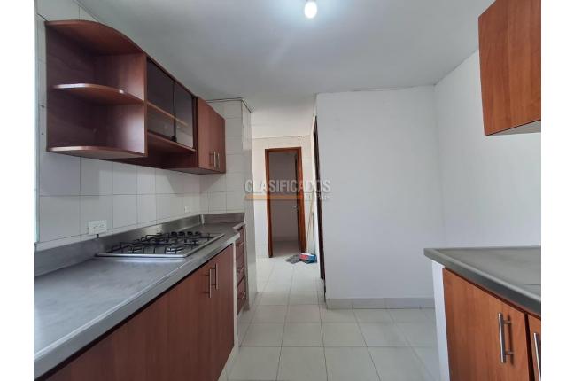Apartamentos, Alquiler, La Hacienda - $2.600.000