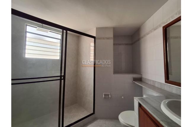 Apartamentos, Alquiler, La Hacienda - $2.600.000
