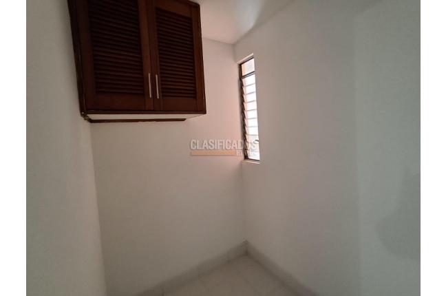 Apartamentos, Alquiler, La Hacienda - $2.600.000