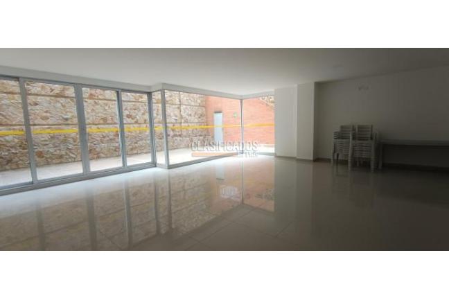 Apartamentos, Venta, Cristales - $880.000.000